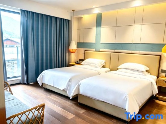 Deluxe Twin Suite