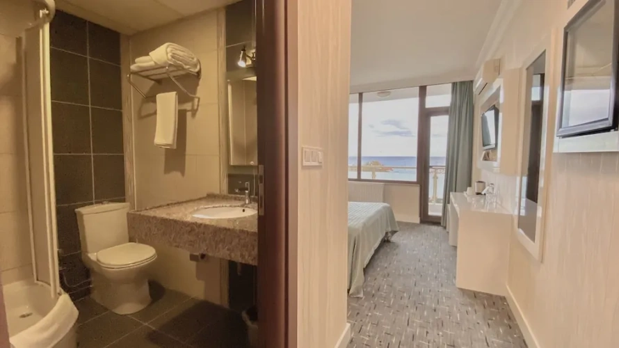 Standard room with balcony and with sea view