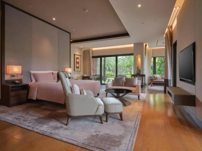 Double Suite
