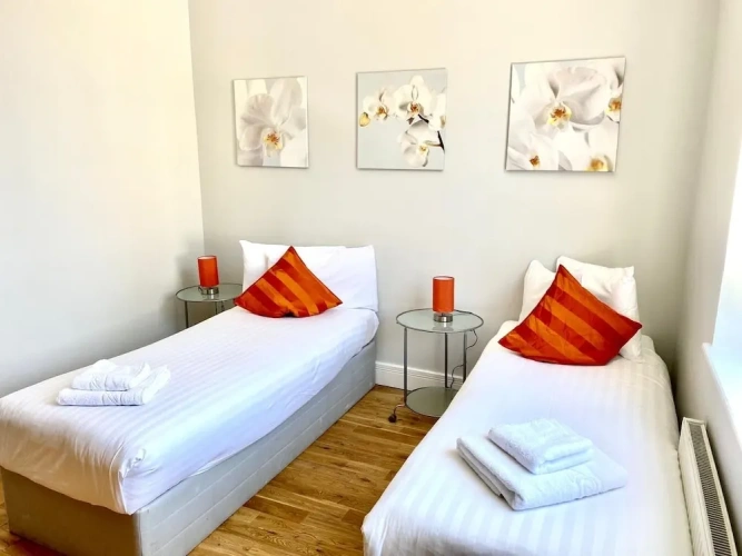 1 Bedroom Deluxe Twin Apartment