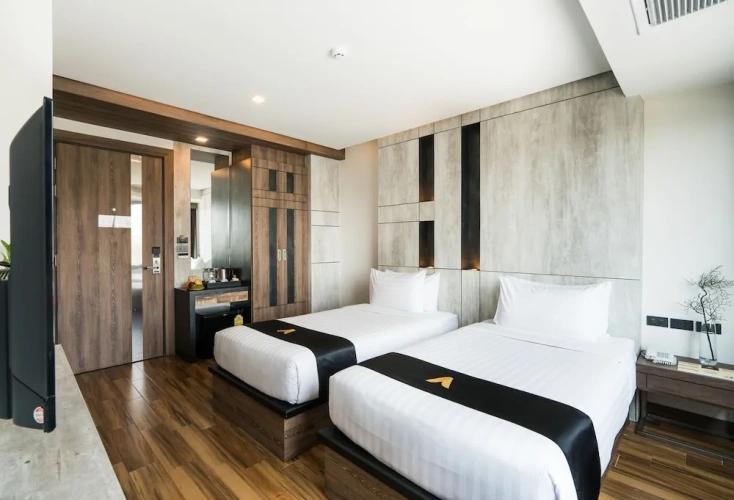 Superior Twin room with balcony and with city view