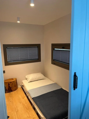 Business Chalet