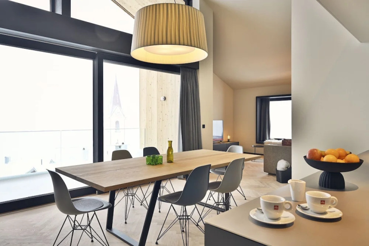 W52 Apartments
