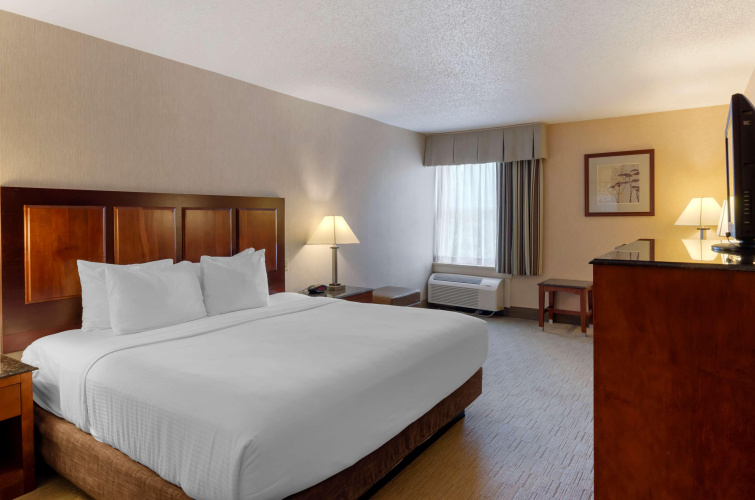 Best Western Staunton Inn