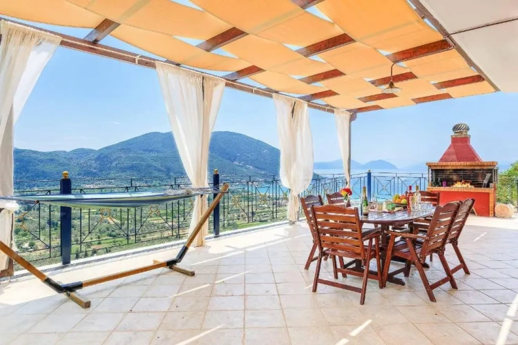 3 Bedrooms Villa