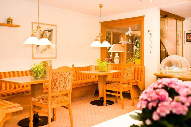 Hotel Caprice