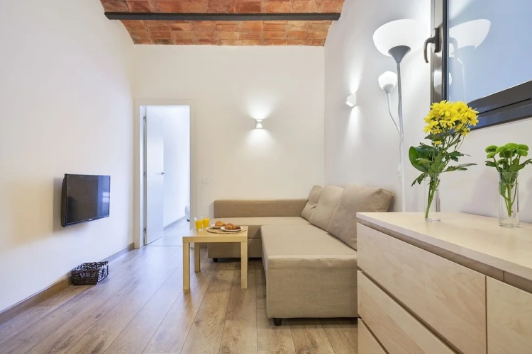 2 Bedrooms Double Apartment with city view