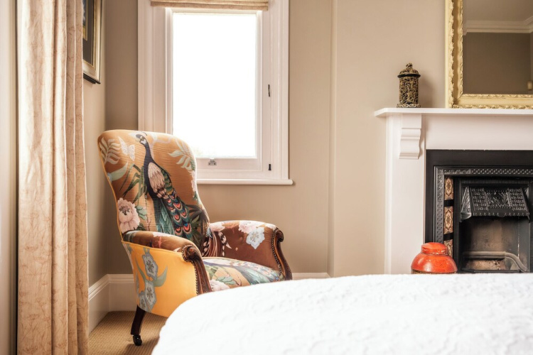 Beautiful 5 Bedroom Home in Evesham
