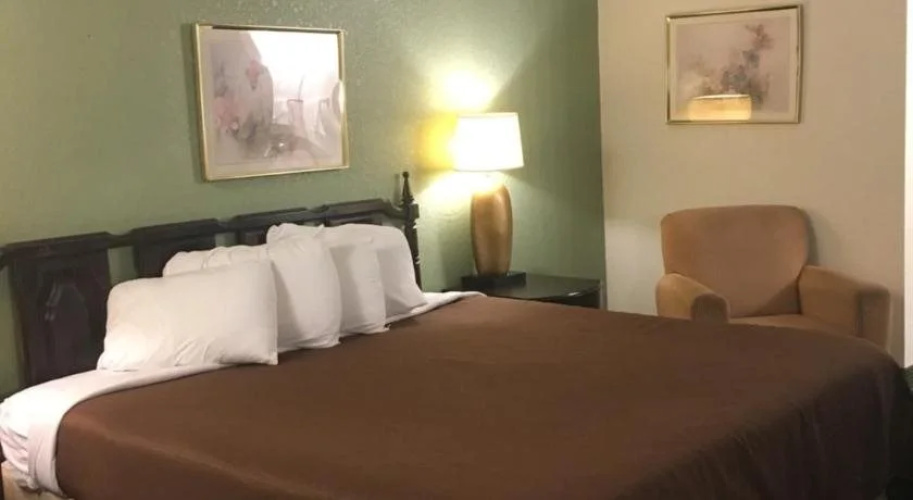 River Valley Inn & Suites (Extended Stay)