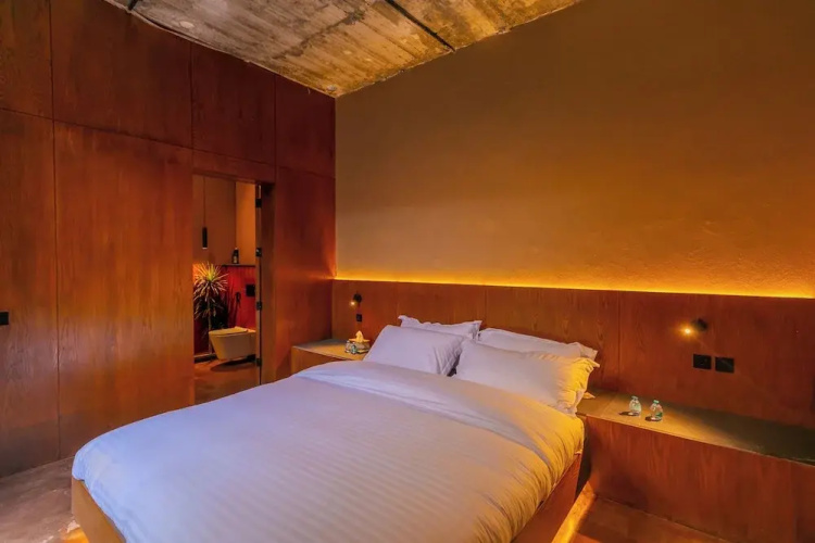 Portal Chalets With Private Pool-Al Arid