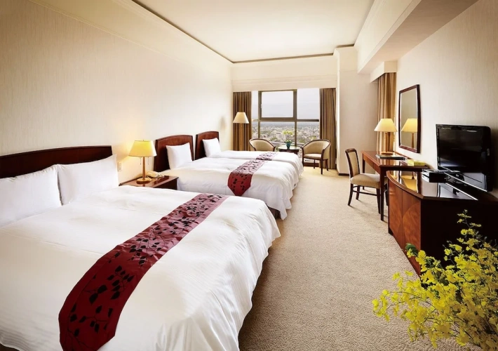 1 Bedroom Standard Quadruple Family room with city view