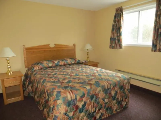 Super 8 Motel - Penticton