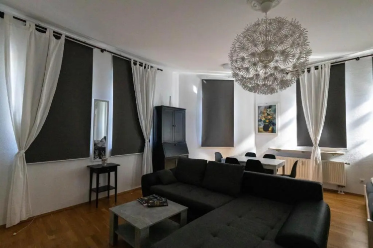 Parkside City Apartments No16