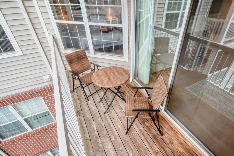 VA - Avalon - Apt 302