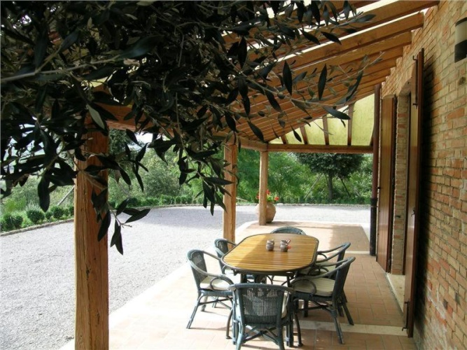 4 Bedrooms Cottage