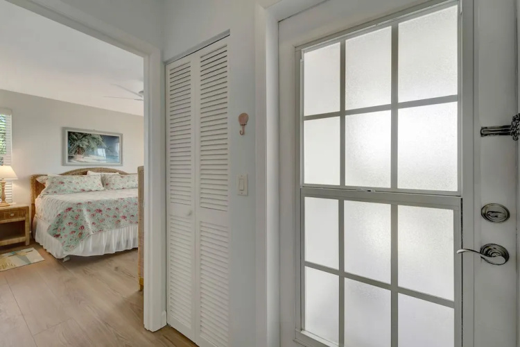 Beach One Bedroom Villa by Redawning