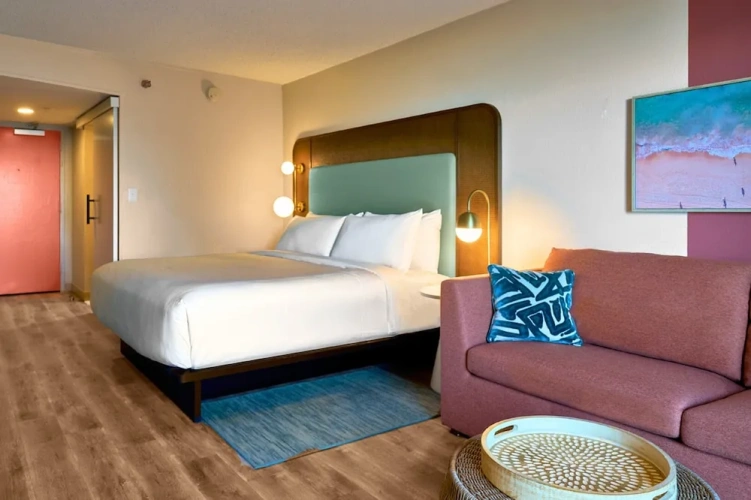Standard Double room with city view
