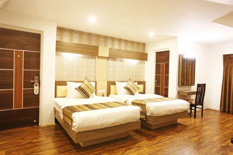 22 Enclave Evoke Lifestyle