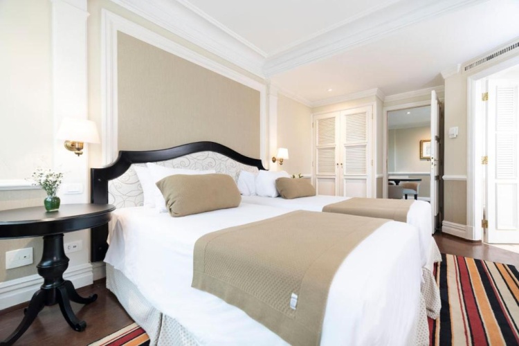 Deluxe Twin room with balcony