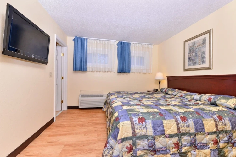 Suite with balcony