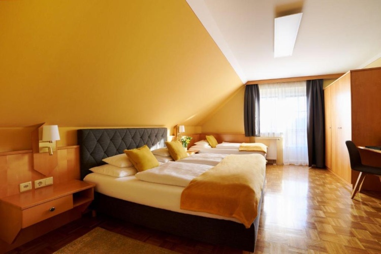 Comfort Triple room with balcony
