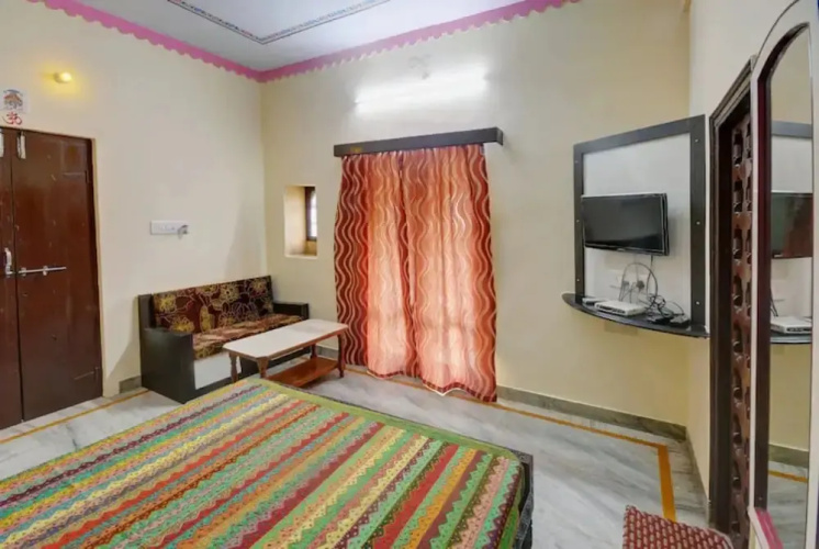 Hotel Raman Palace