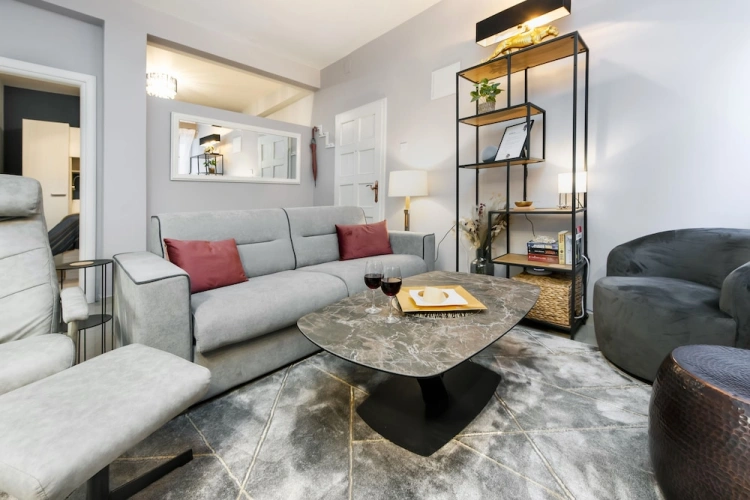 Deluxe Apartment