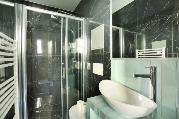 Studio With AC Center of Paris