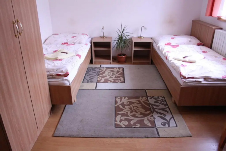 Boarding House Koras