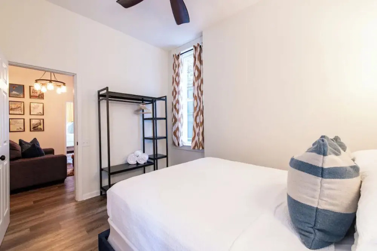 The Woodford Hotel