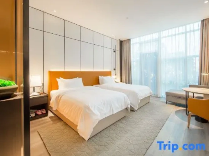 Standard Double room with river view