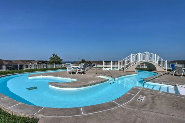 Condo With Lakefront Patio & Community Perks!
