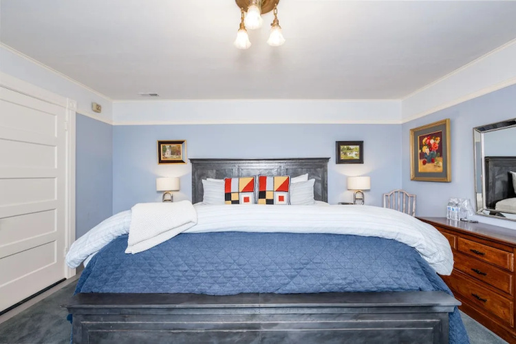 Nantucket Whale Inn