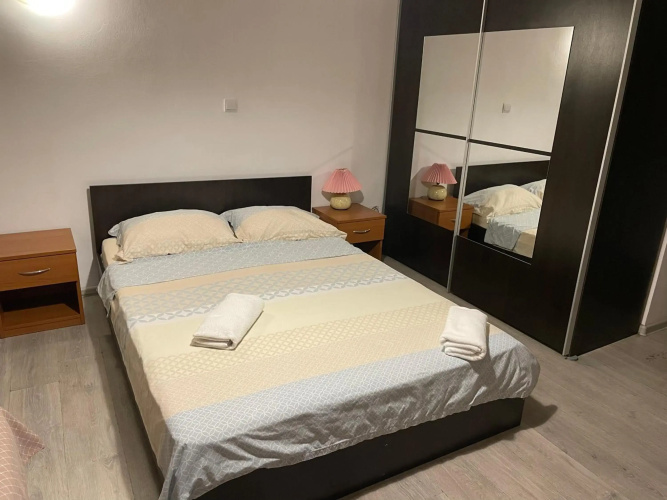 Studio Piata Amzei NR.1 (17 A)