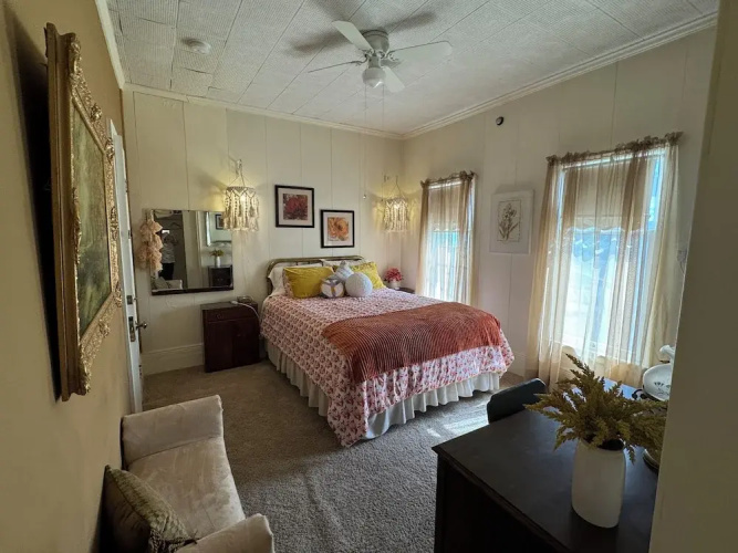The Boho Buffalo Inn