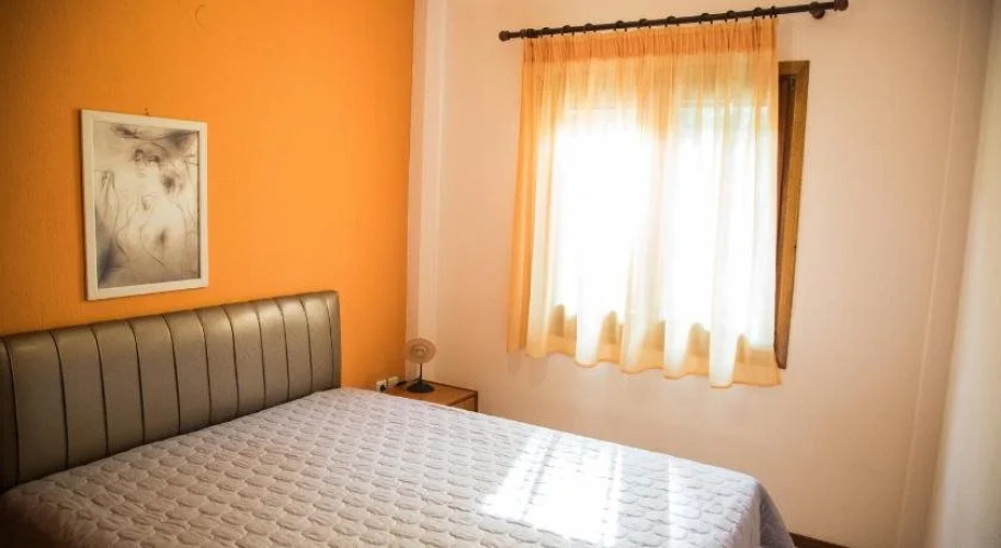 Elena Appartements & Studios