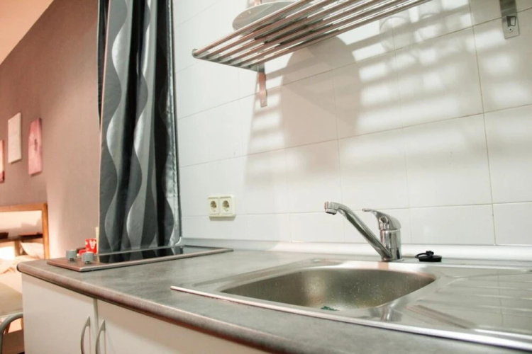 Studio in Madrid, With Wifi - 72 km From the Slopes