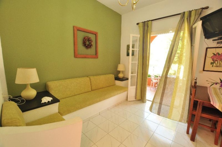 2 Bedrooms Apartment