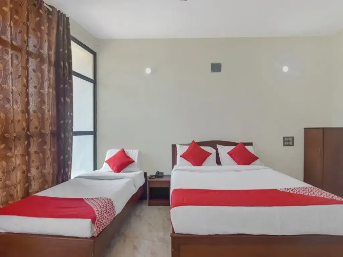 Hotel Raj