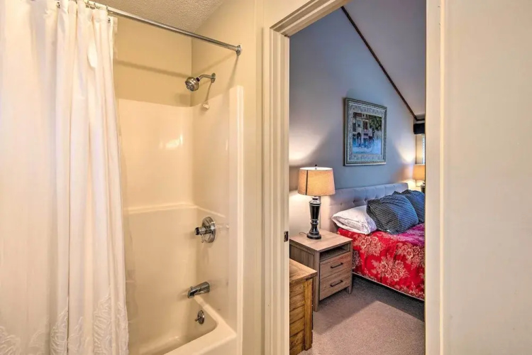 Loon Mountain Condo w/ Pool & Game Room Access!