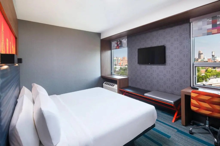 Aloft Columbus Easton