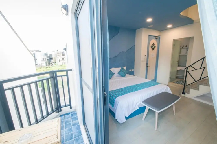 Sapphire Inn