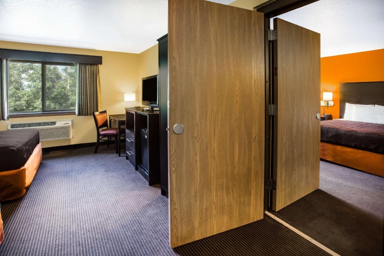 Deluxe Double Suite
