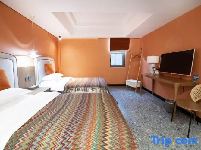 2 Bedrooms Suite