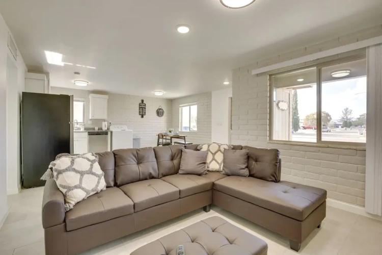 2 Bedrooms Cottage