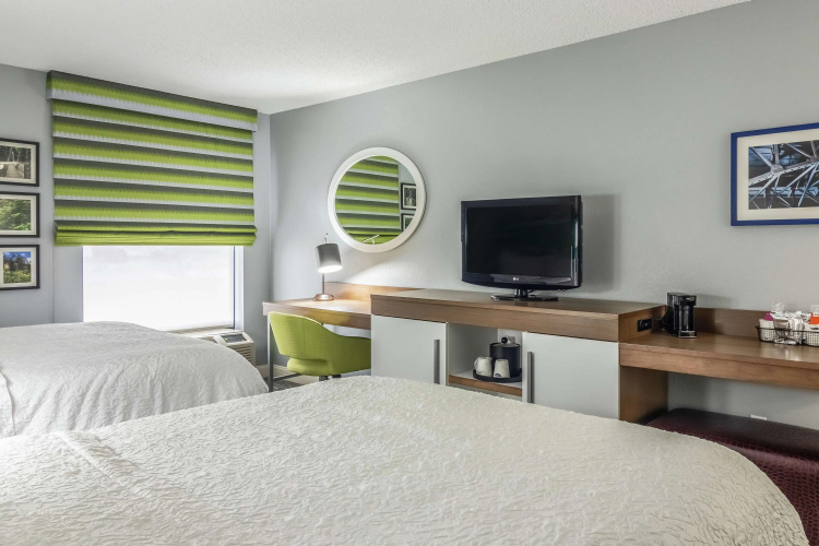 Hampton Inn Youngstown-North