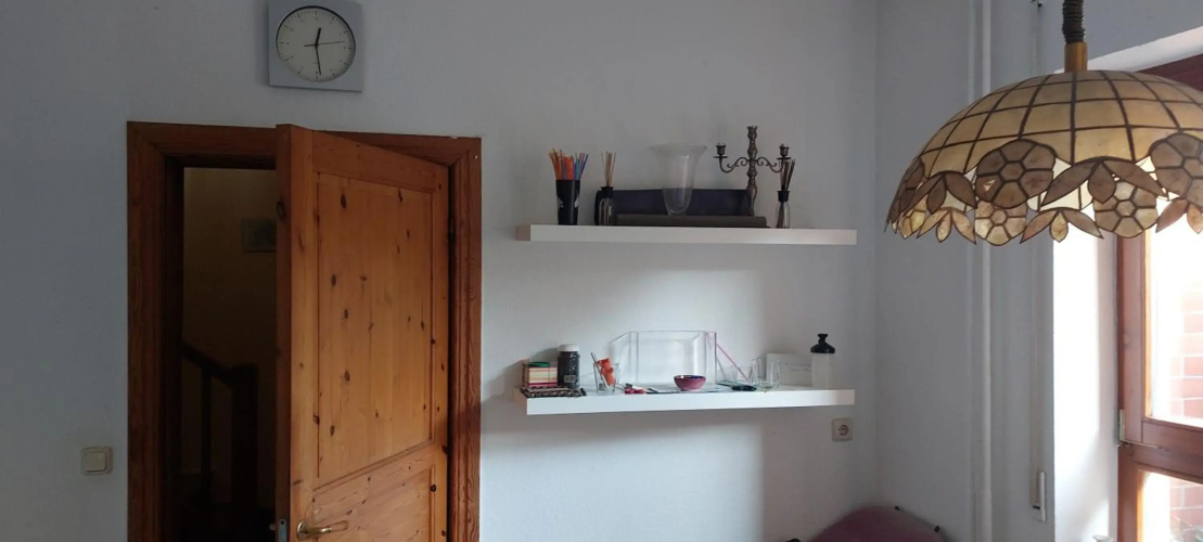 EG-Zimmer mit Bad und Terrasse