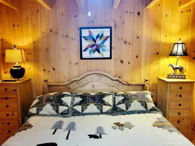 Red Wolf Cabin in Maggie Valley