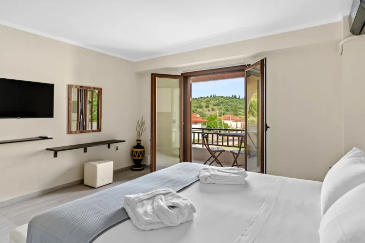 2 Bedrooms Deluxe Villa with pool view