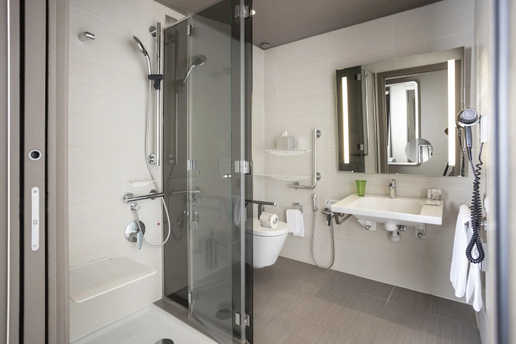 8Piuhotel